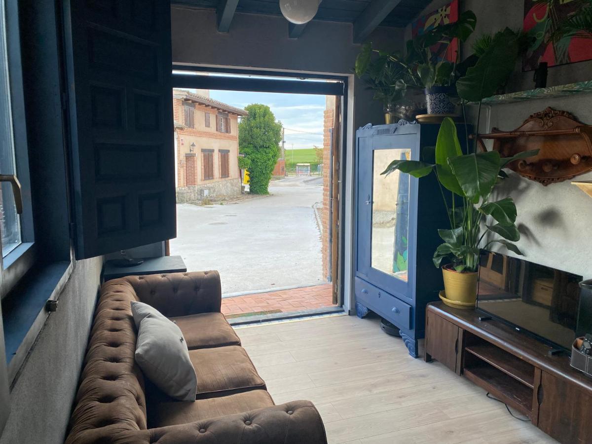 Casa Rural Alfoz, -Tiny House- Con Patio Privado Y Barbacoa Velliza Ngoại thất bức ảnh